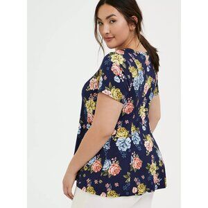 Torrid Navy Blue Floral Fit And Flare Stretch Challis Top‎ Size 3X